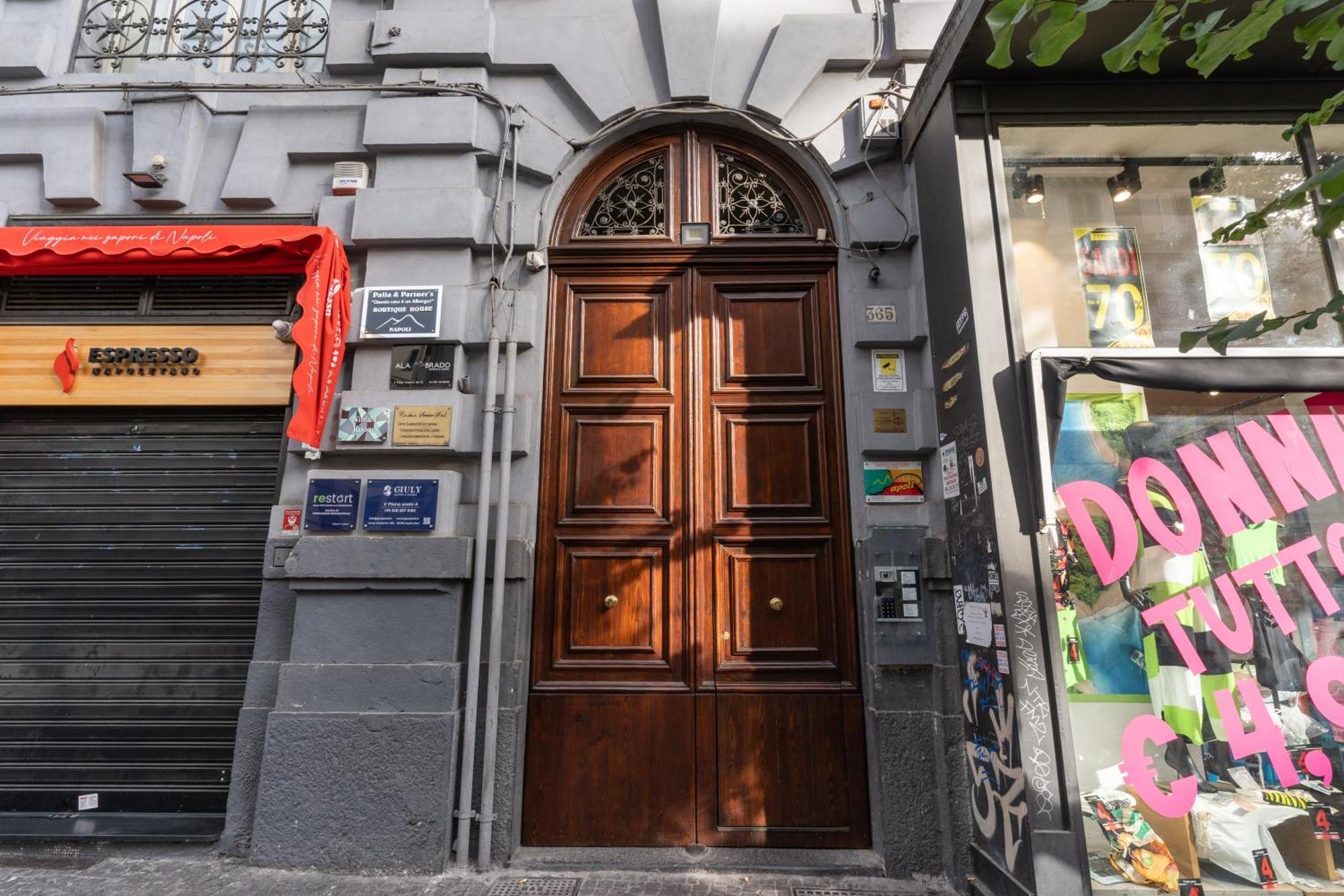 Nibla'S Room Napoli ภายนอก รูปภาพ